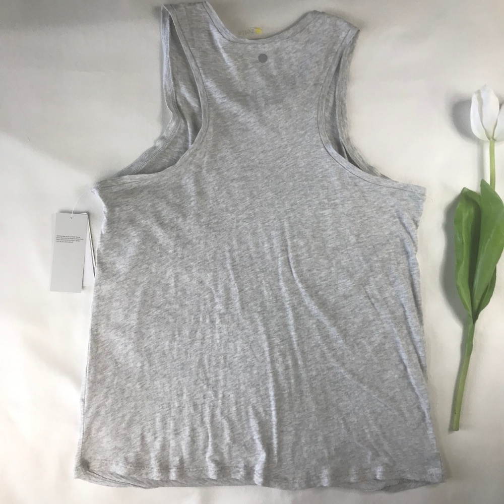 🌷ZELLA - Barre Babe Grey Racerback Tank - Picture 3 of 5